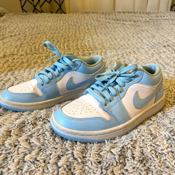 Nike Air jordan Lows Size 6 - Picture 1 of 4